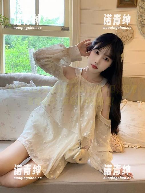 当你走进166.su的入口，记得备好纸巾，瓜吃得满嘴都是！