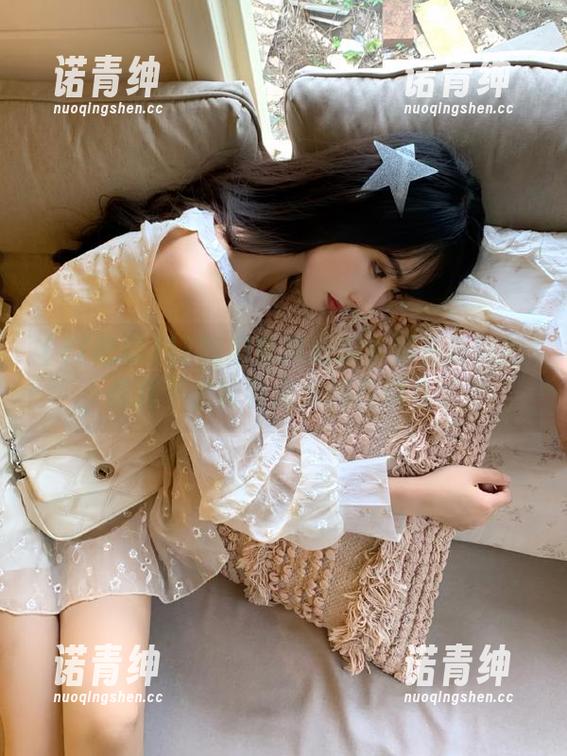 17吃瓜官网的瓜永远是新鲜的，这样下去我会永久待在这儿了！