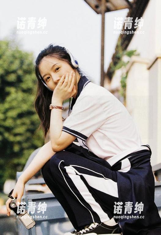 51吃瓜 看51吃瓜fun无意中走入的线路,基本都是夏天的热闹,真不明白为啥没事就能聊得欢!