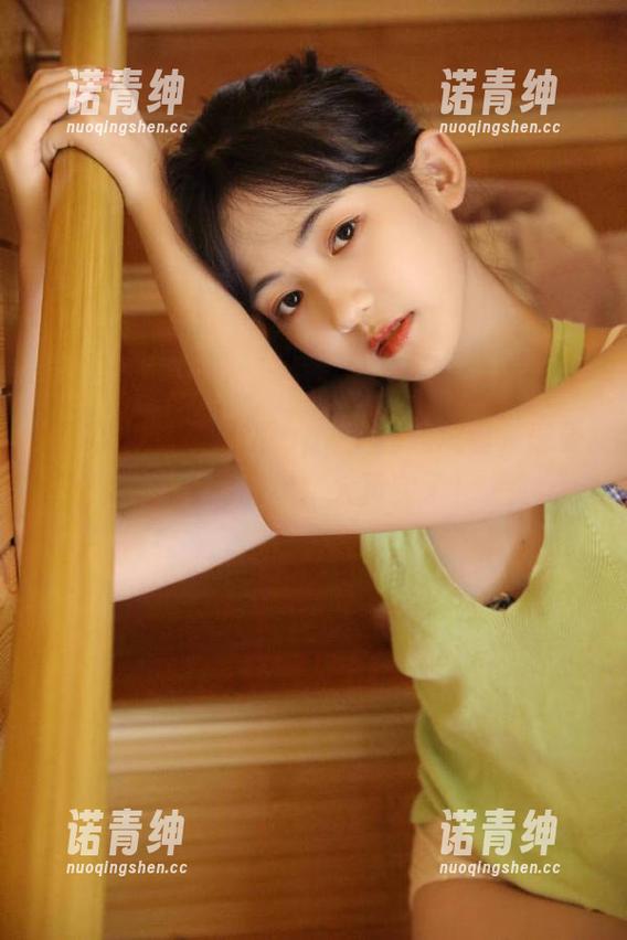 51吃瓜app：在线观看，感受瓜田的微风，太真实了！