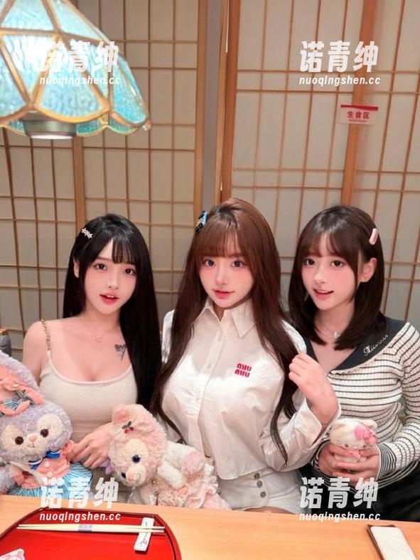 戳进718.sx网址，瓜如草莓，心情竟然大好，想当年我也吃了个痛快！