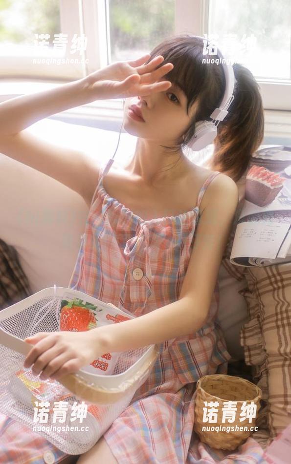 hl黑料 在hl黑料的入口边逛逛,没想到还真见识了‘瓜’的芬芳!