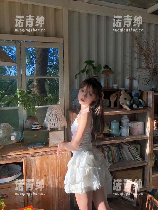 你觉得滑稽吗？www.zzzttt资源为啥让大家都沦陷其中？