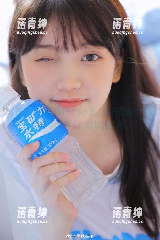 吃瓜17cgg里，我只愿做个专心观看的旅人，嘟囔这乱象..