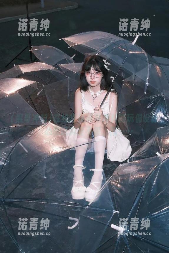 在线探秘黑哥冲料的玩偶设计，心想这真是不错，但……