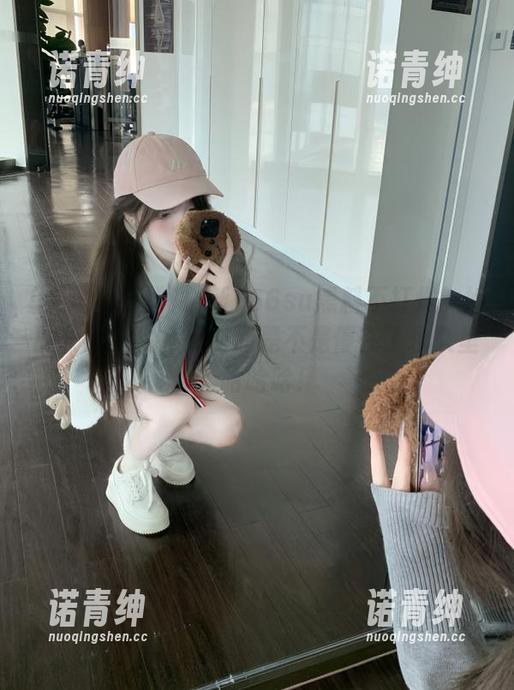 最新166su黑料不打烊：她的长相让人怀疑时间是不是停在了永久里，哈哈哈！